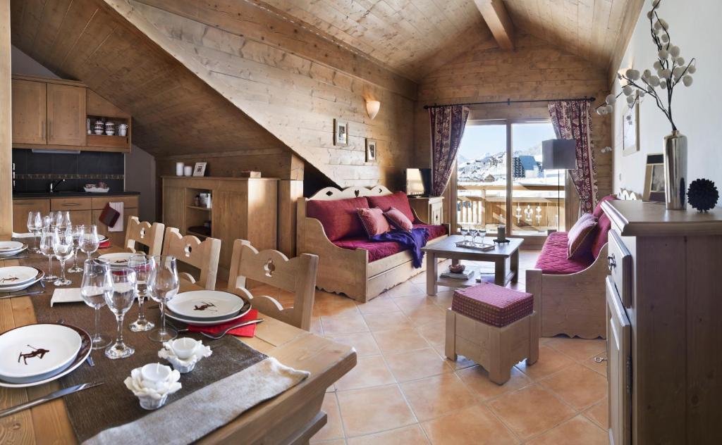 Cgh Residences & Spas Le Chalet Des Dolines Montgenèvre Rom bilde